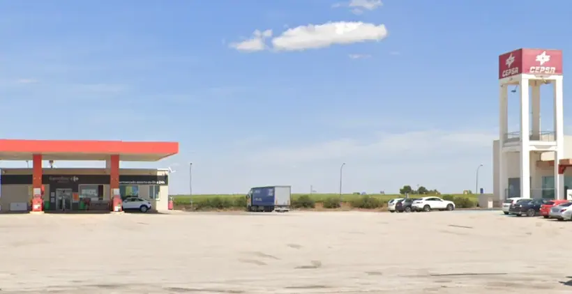 Carrefour Express en A-43, Pk. 117, Junto a la Estación Cepsa, Villarrobledo