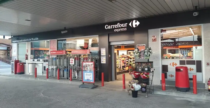 Carrefour Express en Calle Carpinteros, 2 (polígono Industrial Pinares Llanos), Junto a la Estación Cepsa, Villaviciosa de Odón