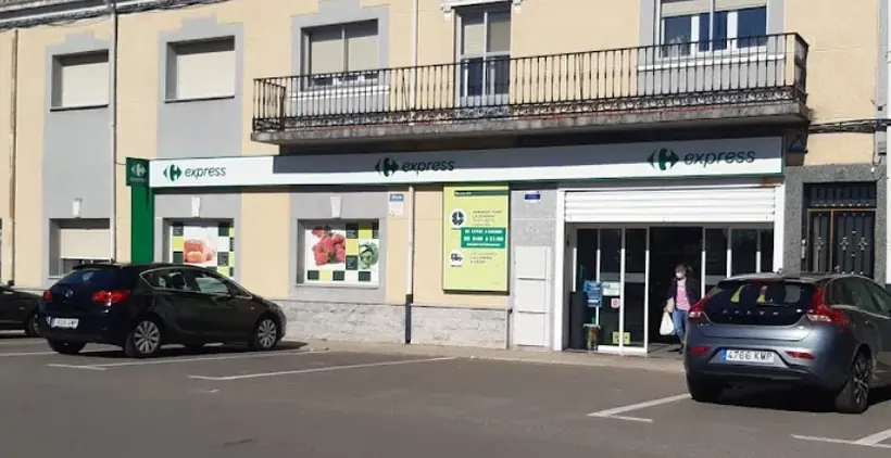 Carrefour Express en Calle Pedro Velasco, 49, bajo, Vitigudino