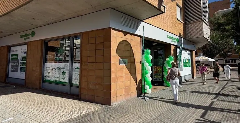 Carrefour Express en Avenida de Salvador Allende, 75, Zaragoza