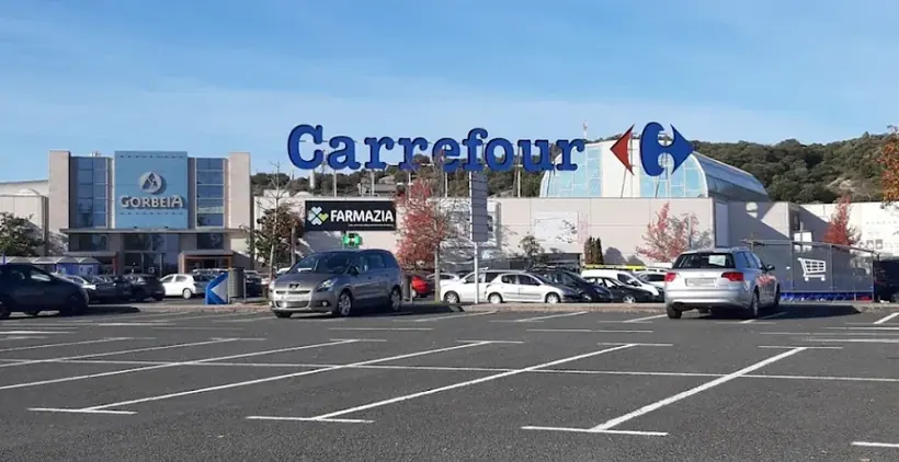 Carrefour en Carretera A-622, km. 9, Etxabarri-Ibiña, Zigoitia