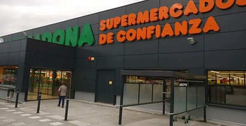 Mercadona en Avenida Dealvedro, 5, Culleredo