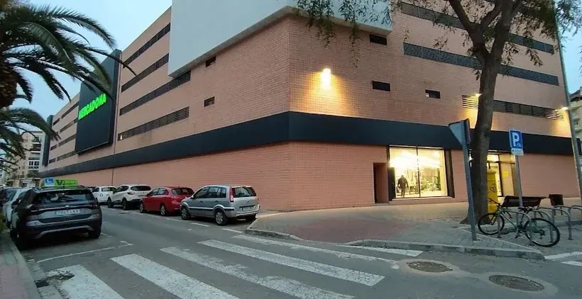 Mercadona en Paseo Saladar, 12, Dénia