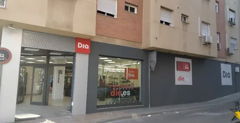 Dia en Carretera De Nijar (c/cauce y Malvarosa), Almería