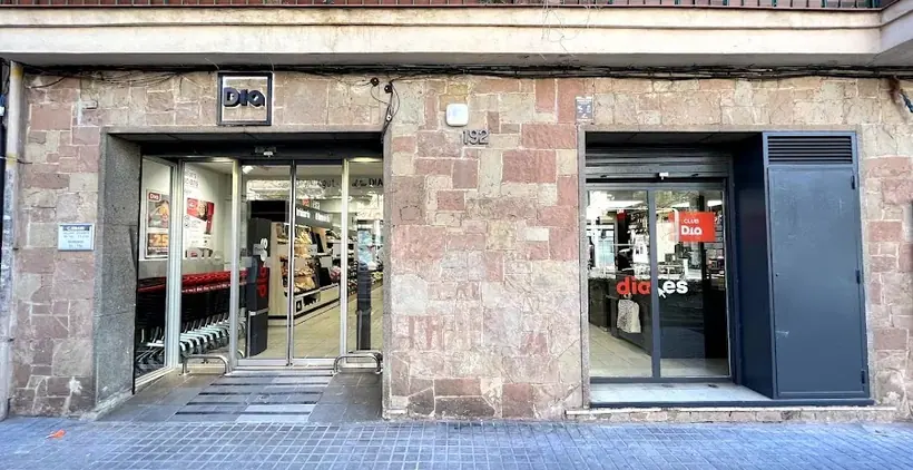 Dia en Calle Felip Ii 192, Barcelona