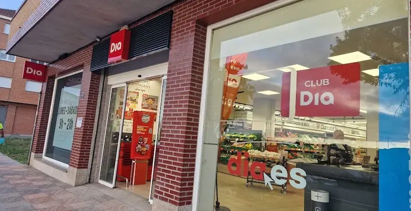 Dia en Avenida Orbigo 85, Benavides
