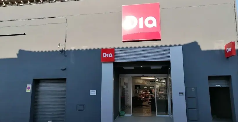 Dia en Avenida Cristobal Colon S/N, Buñuel