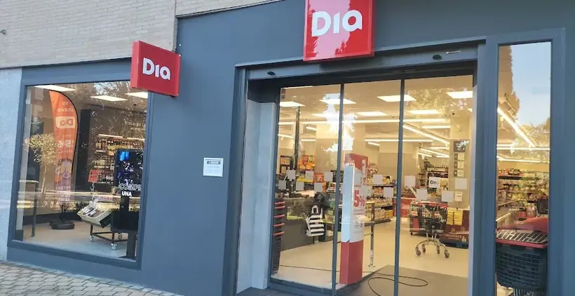 Dia en Calle Maria Auxiladora, 10, Cáceres