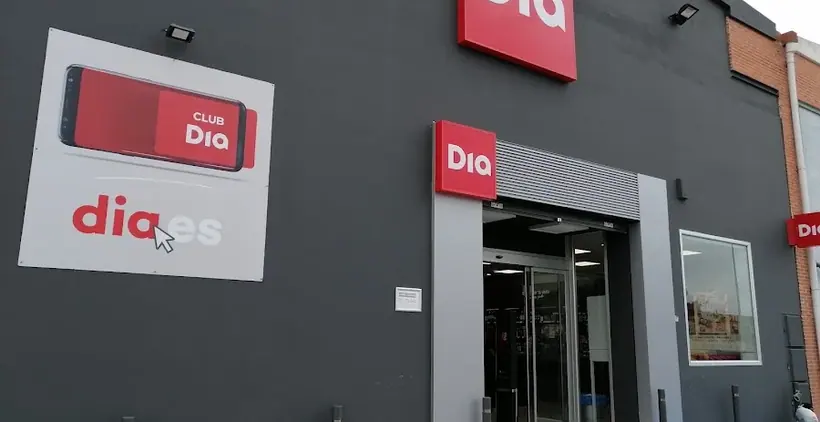 Dia en Calle Merindades 42, Castejón