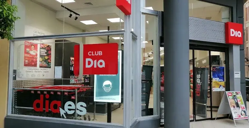 Dia en Calle Rafalafena 19, Castellón de la Plana