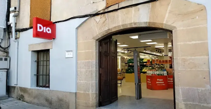 Dia en Calle Matias Barrio y Mier 12, Cervera de Pisuerga