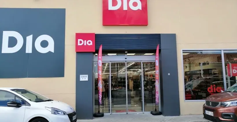 Dia en Calle Santa Barbara 14/16, Cigales
