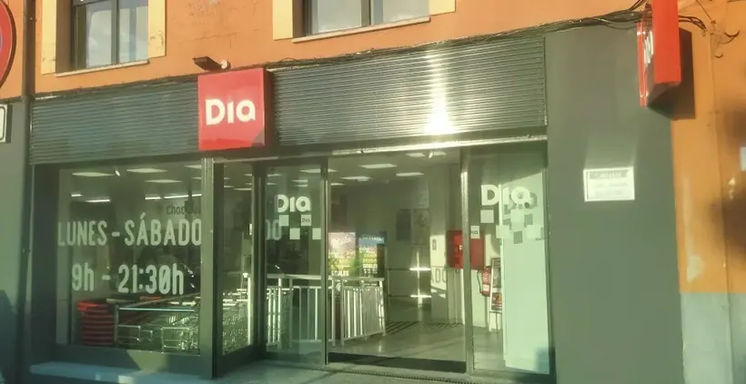 Dia en Avenida De la Playa 12, Colunga