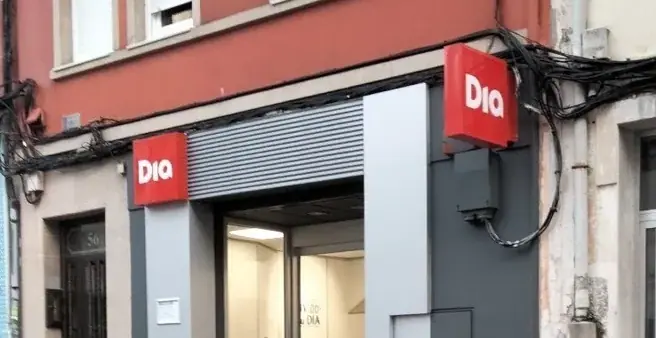 Dia en Calle Santo Tomas 56, Coruña