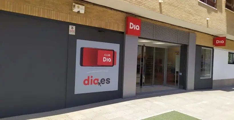 Dia en Avenida Cartagena 33, Elche