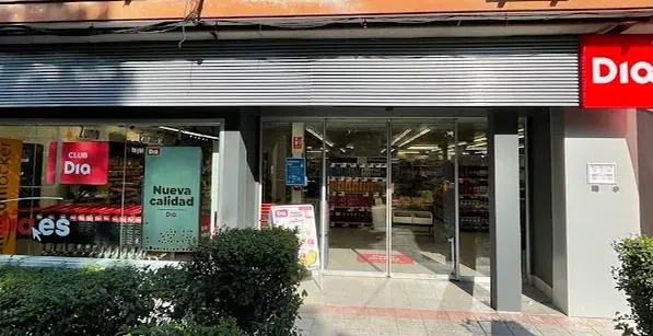 Dia en Calle De Leganes 47, Fuenlabrada