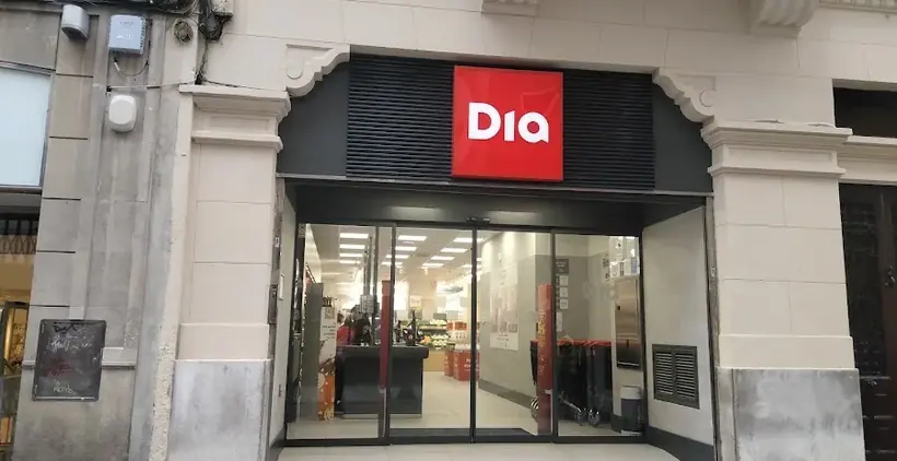 Dia en Calle Los Moros Nº49, Gijón
