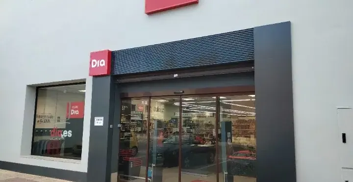Dia en Avenida Cervera 1, Herrera de Pisuerga