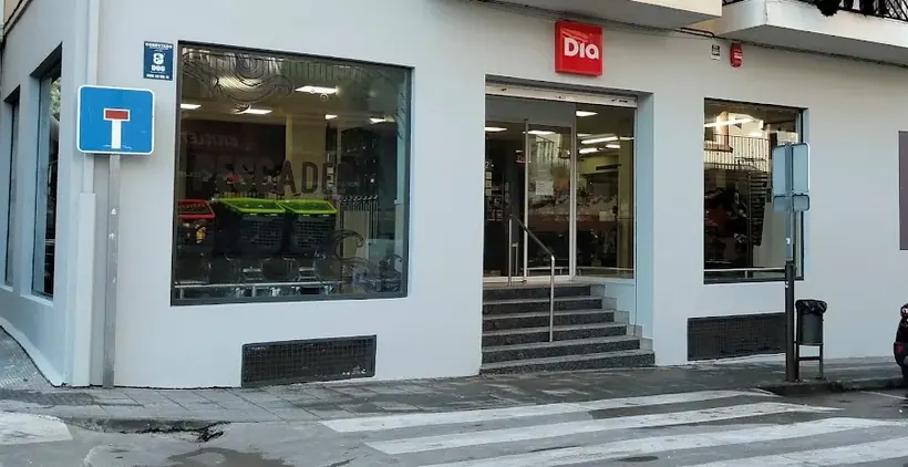 Dia en Calle La Poza 5,7, Hervás