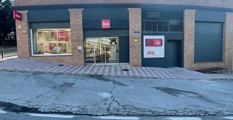 Dia en Avenida Almuñecar 25, Illora