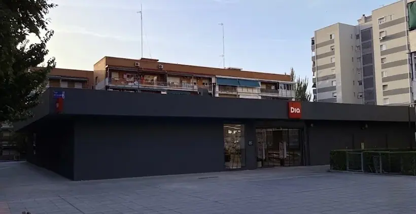 Dia en Calle La Rioja 86, Leganés