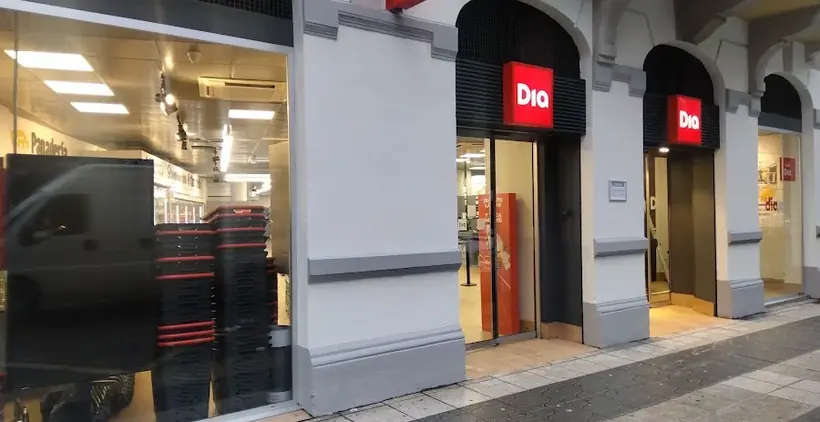 Dia en Avenida Padre Isla 10, León