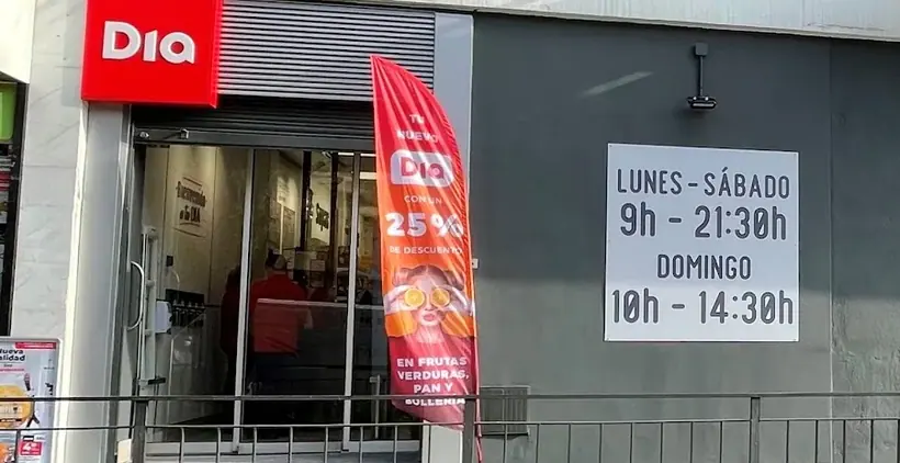 Dia en Avenida San Luis 54, Madrid