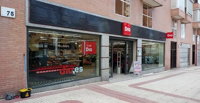 Dia en Calle De Almansa 75-79, Madrid