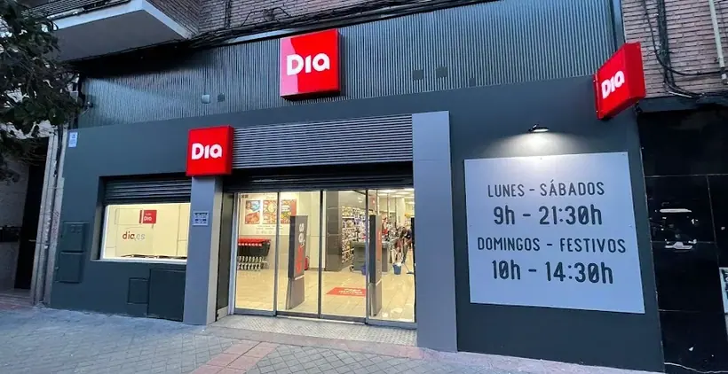 Dia en Calle De la Laguna 28, Madrid