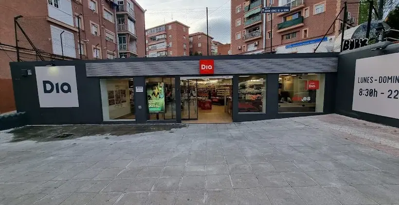 Dia en Calle De Ramon Gomez de la Serna 4, Madrid