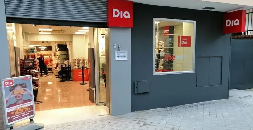 Dia en Calle Fuentesauco 7, Madrid