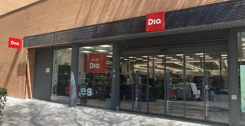 Dia en Calle Golfo de Salonica 6, Madrid