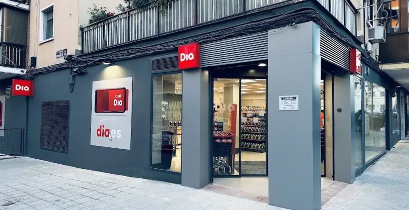 Dia en Calle José Cabrera 8, Madrid