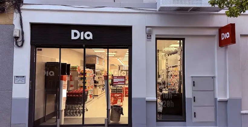 Dia en Calle Moratines 19, Madrid