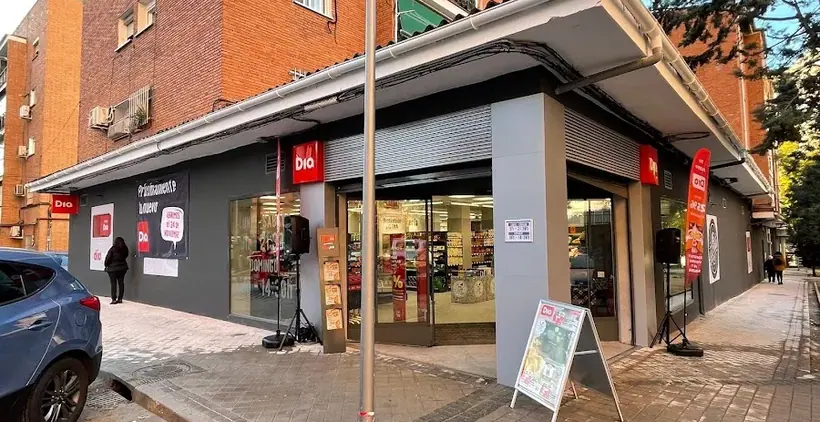 Dia en Calle Villalobos 125, Madrid