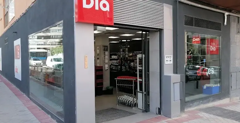 Dia en Plaza Del Pico Salvaguardia 2, Madrid