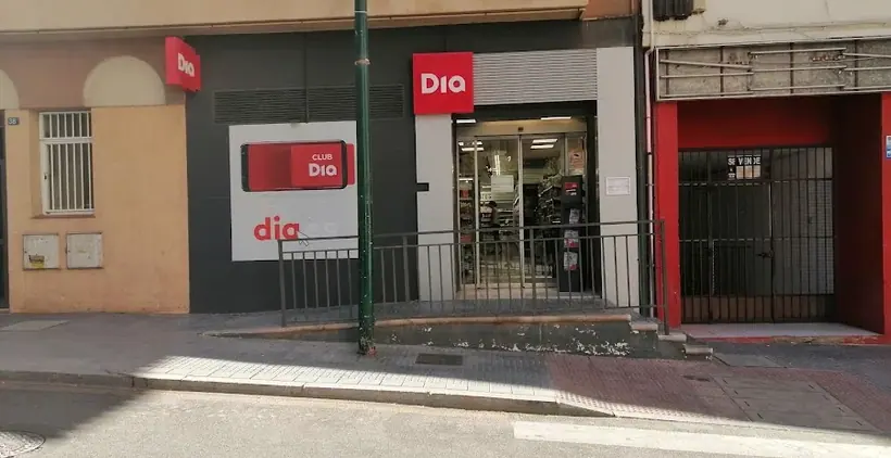 Dia en Calle Albeniz 38, Málaga