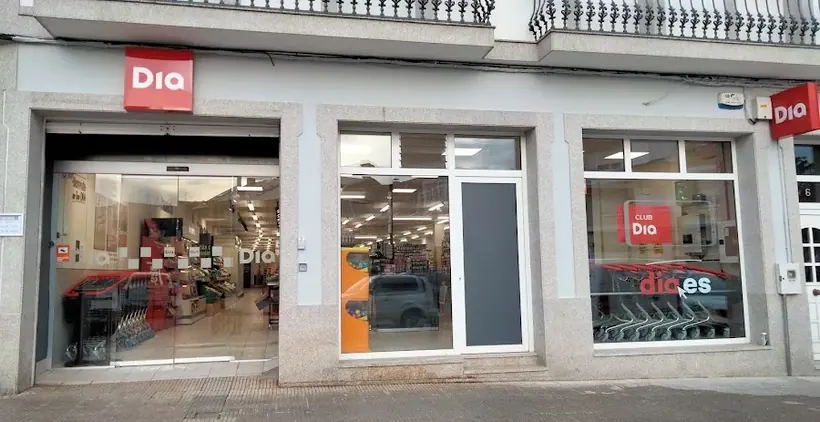 Dia en Avenida Da Cerca Nº6 Portal Bajo, Meira