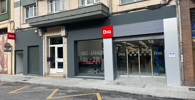 Dia en Calle Martinez de Vega 42, Mieres