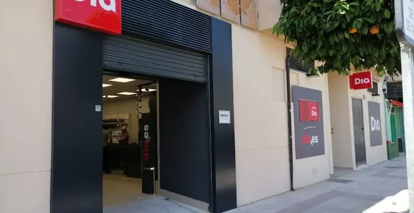 Dia en Avenida Pureza Canelo 60, Moraleja