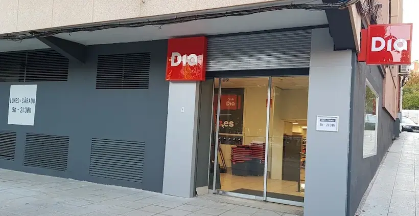 Dia en Paseo Arroyomolinos 34, Móstoles
