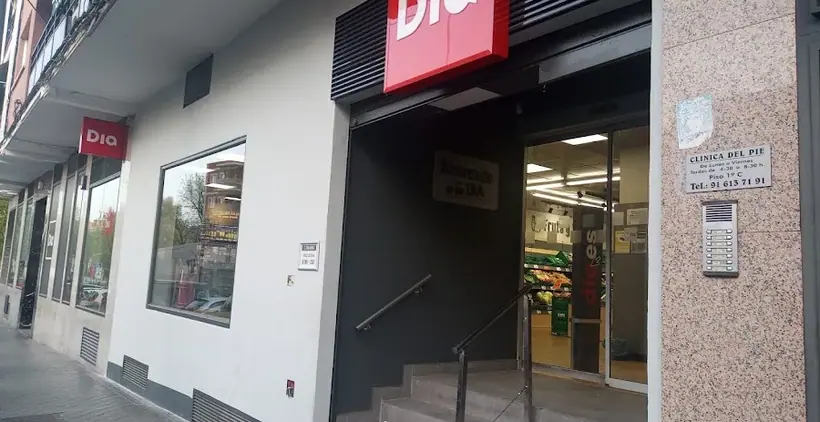 Dia en Paseo De Arroyomolinos 2, Móstoles