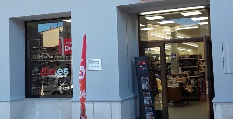 Dia en Plaza España 11, Nava del Rey
