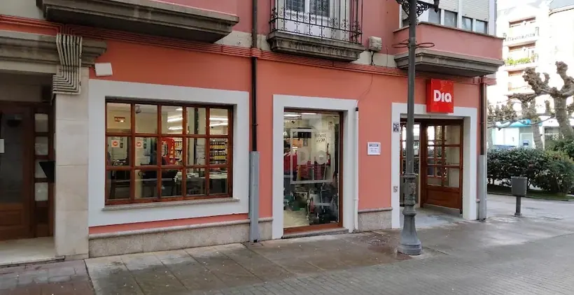 Dia en Calle Doctor Calzada 17, Navia