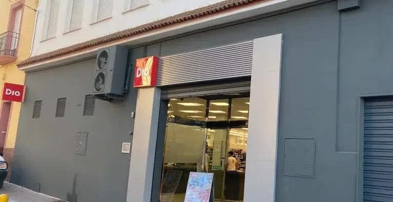 Dia en Calle Poniente 15, Nueva Carteya