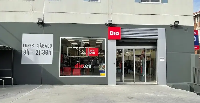 Dia en Calle Camino Alto de Bargas 43, Olías del Rey