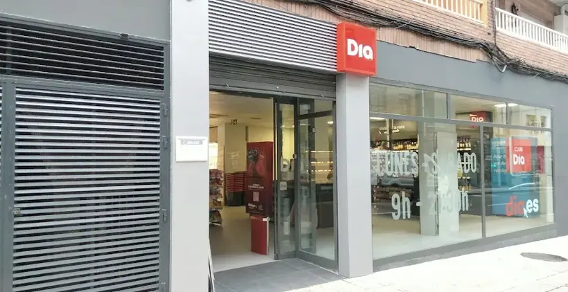Dia en Avenida El Cristo 26-28, Oviedo