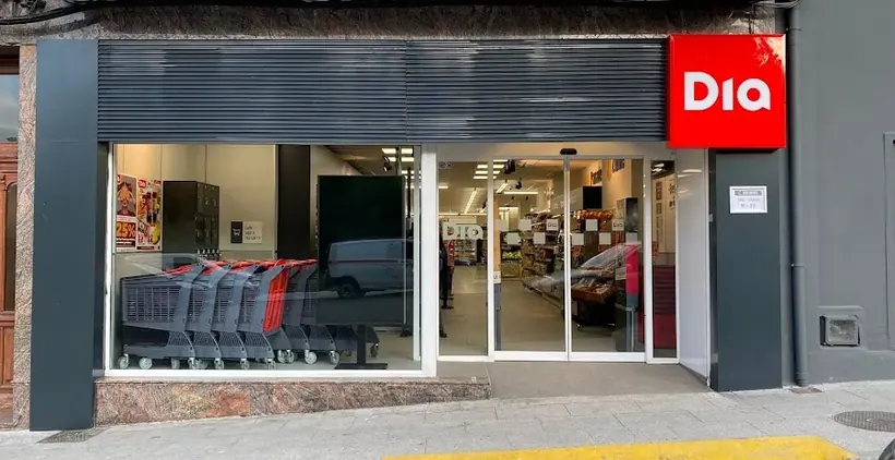 Dia en Avenida Orense 64, Palas de Rei