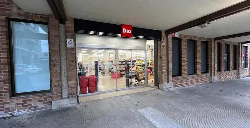 Dia en Avenida Sancho el Fuerte 26, Pamplona