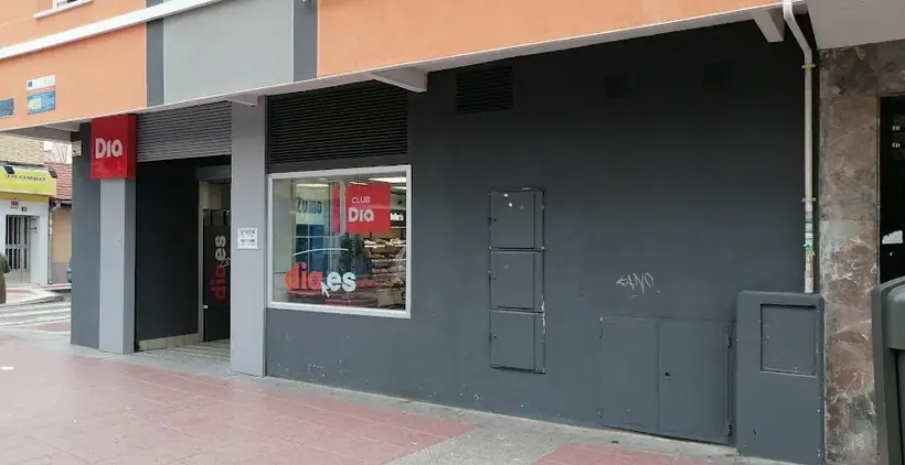 Dia en Calle Leganes 13, Parla